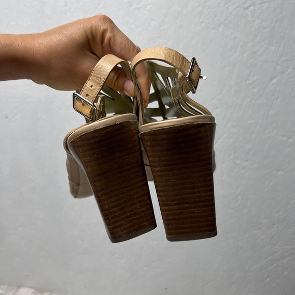 Carlos by Carlos Santana Dynamic cutout Natural Tan block heel Sandals sz 10 - Picture 3 of 7